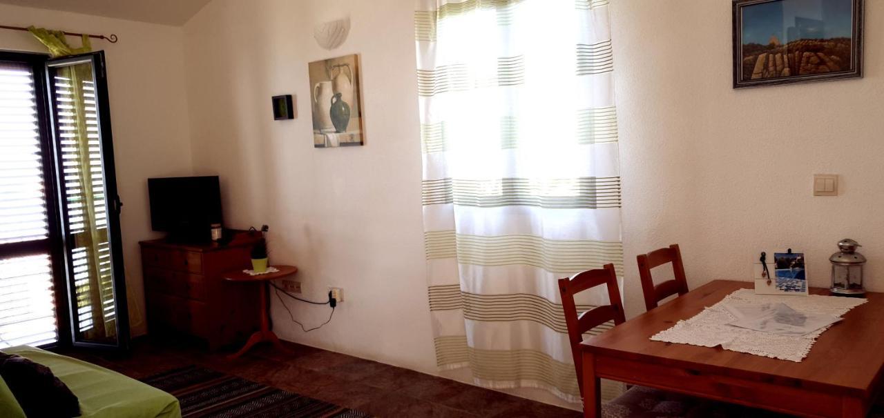 Boutique Home Saltaragazza Petrovac Екстер'єр фото