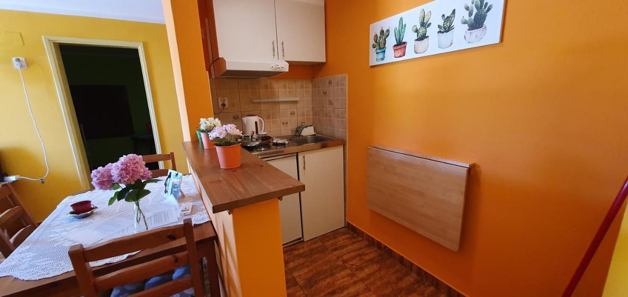 Boutique Home Saltaragazza Petrovac Екстер'єр фото