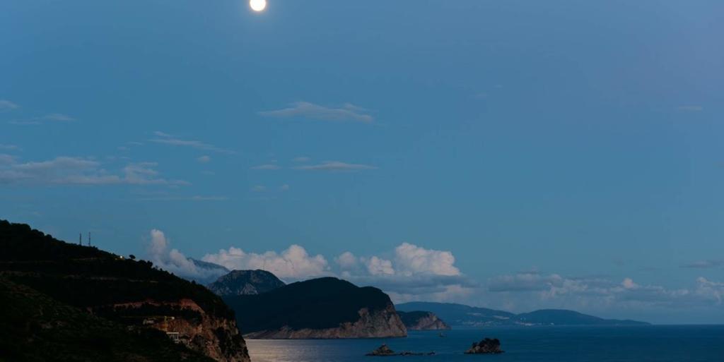 Boutique Home Saltaragazza Petrovac Екстер'єр фото