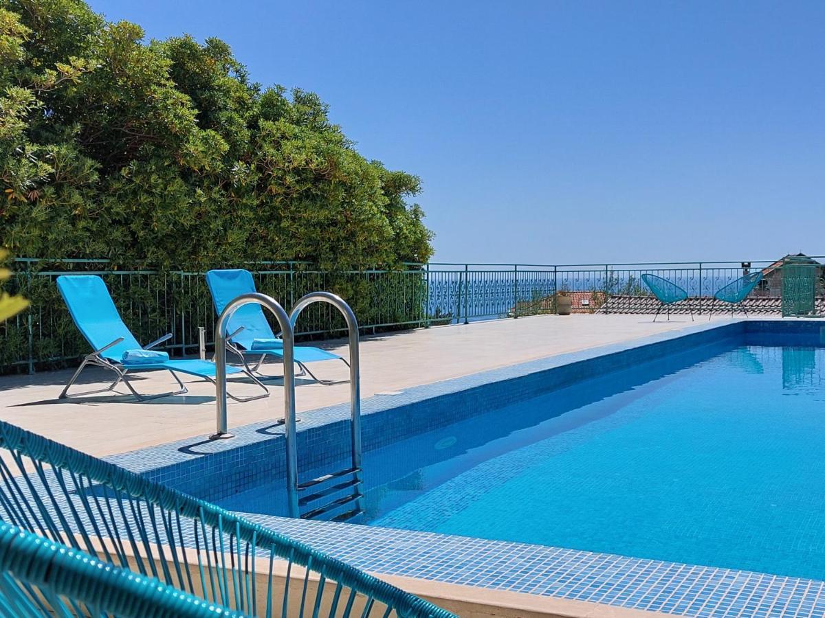 Boutique Home Saltaragazza Petrovac Екстер'єр фото