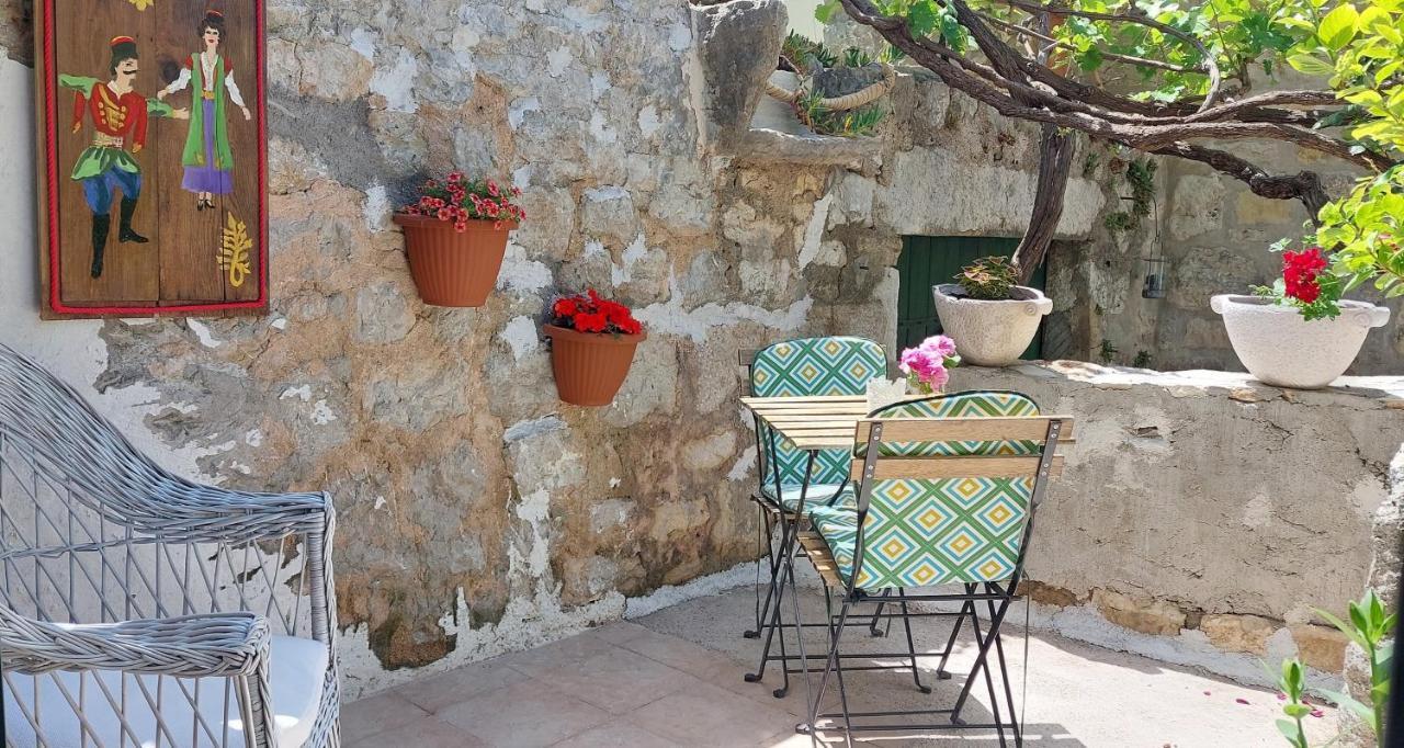 Boutique Home Saltaragazza Petrovac Екстер'єр фото