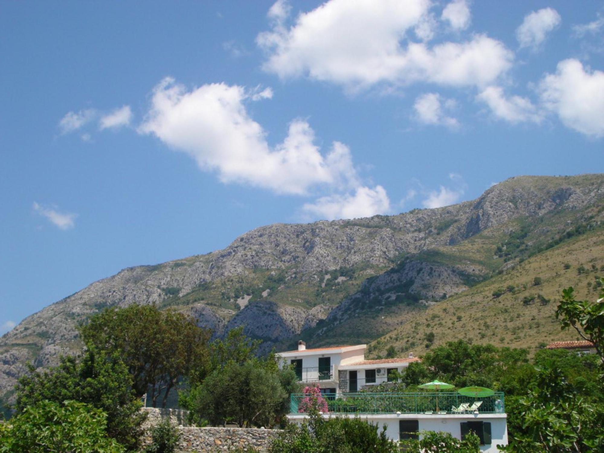 Boutique Home Saltaragazza Petrovac Екстер'єр фото