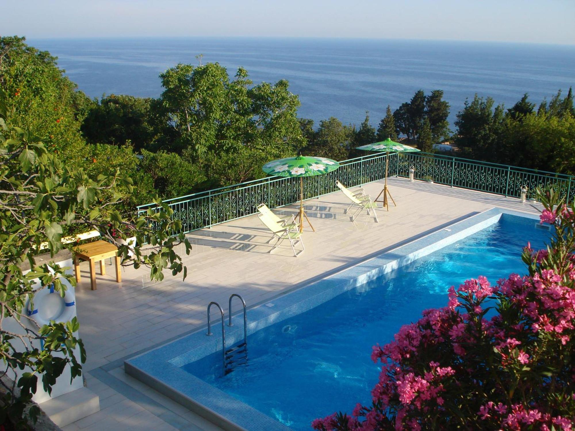 Boutique Home Saltaragazza Petrovac Екстер'єр фото