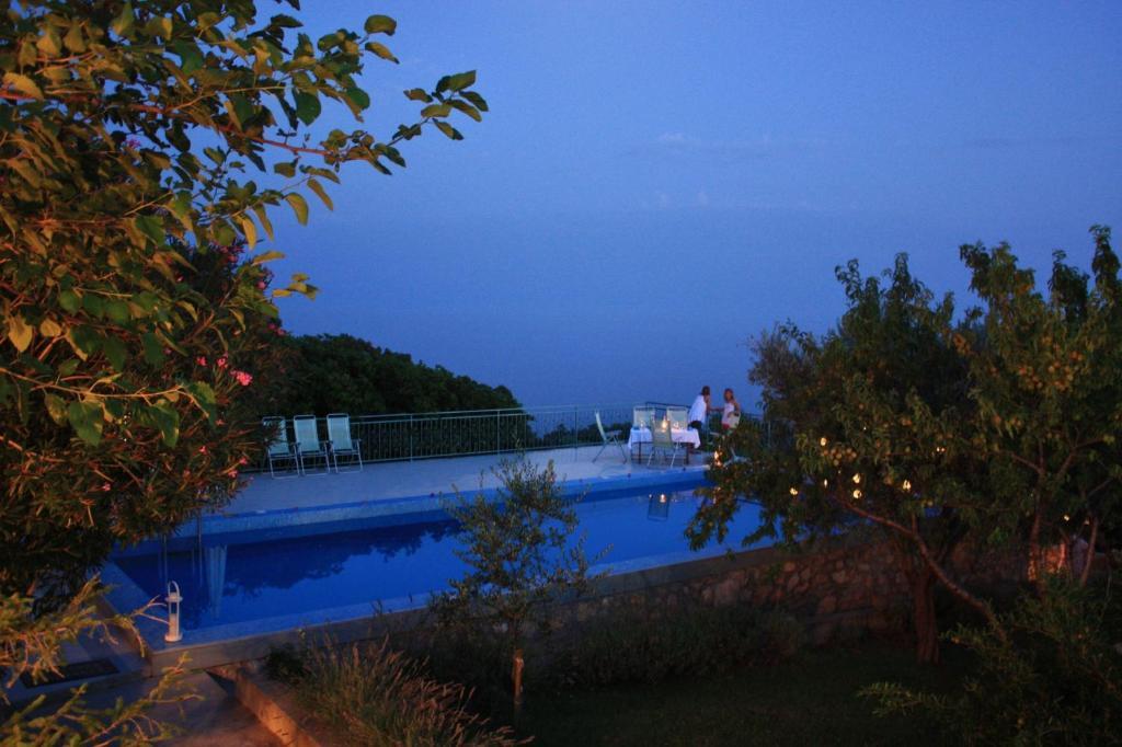 Boutique Home Saltaragazza Petrovac Екстер'єр фото